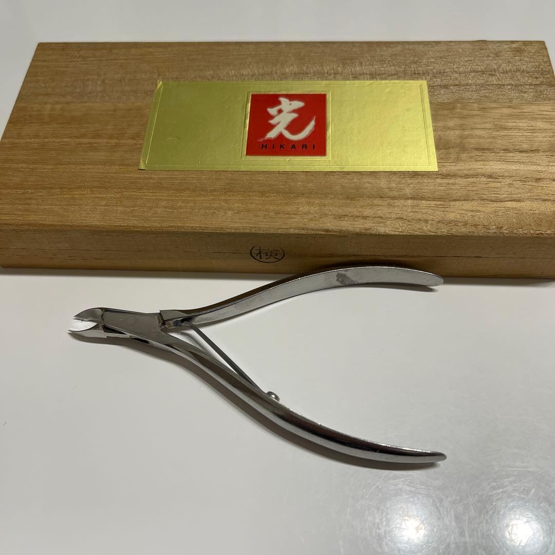 光　キューティクルニッパー