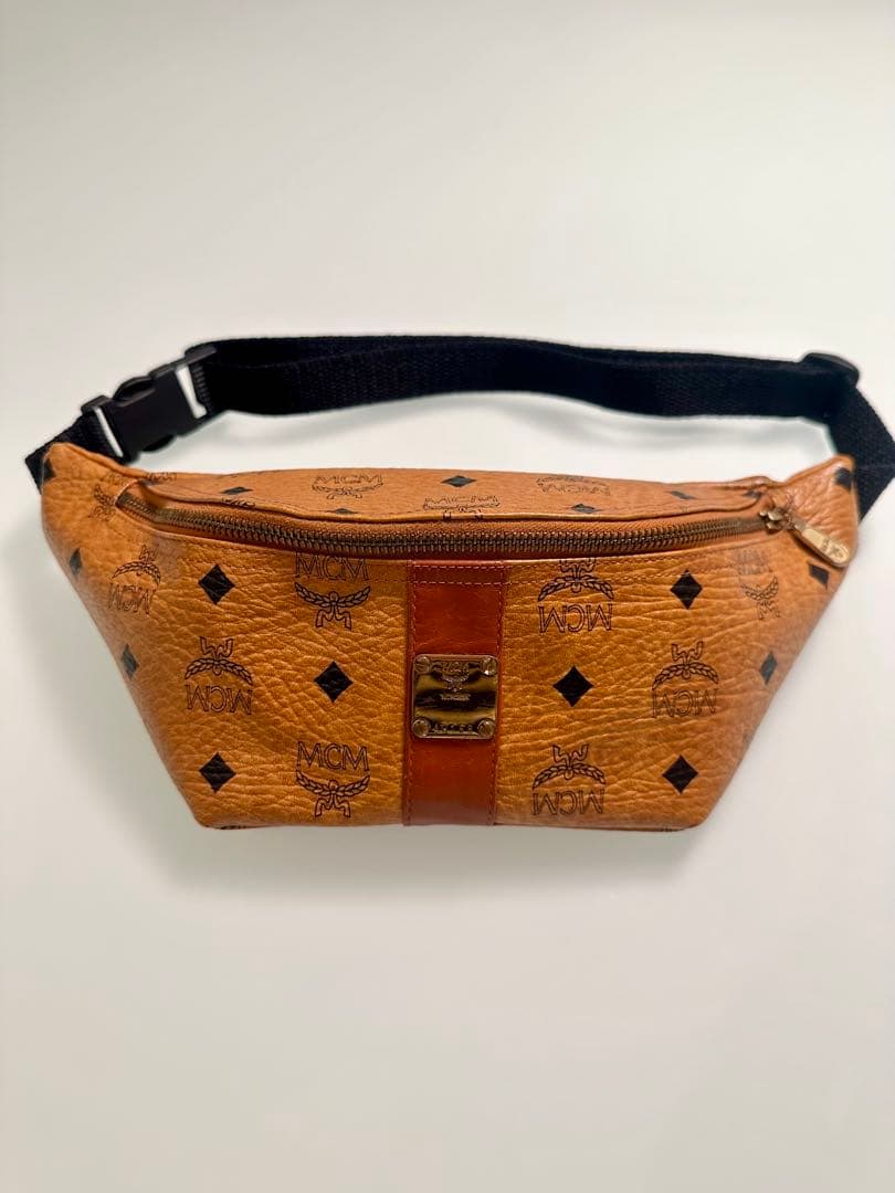 MCM レザー　ベルトバッグ　ボディバッグ