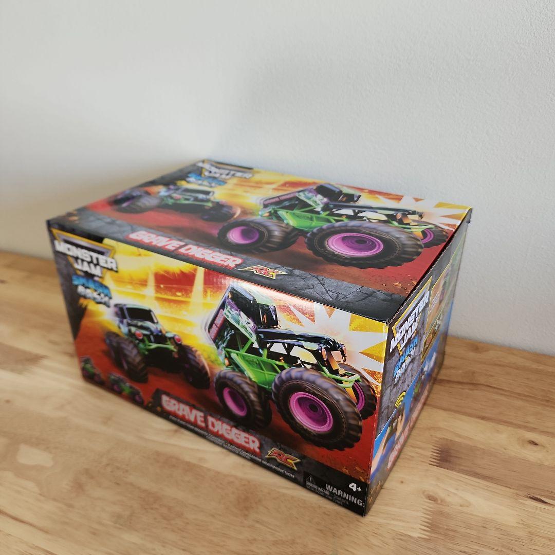 モンスタージャム 巨大 スマッシュ＆バッシュ グレイブディガーモンスタートラック