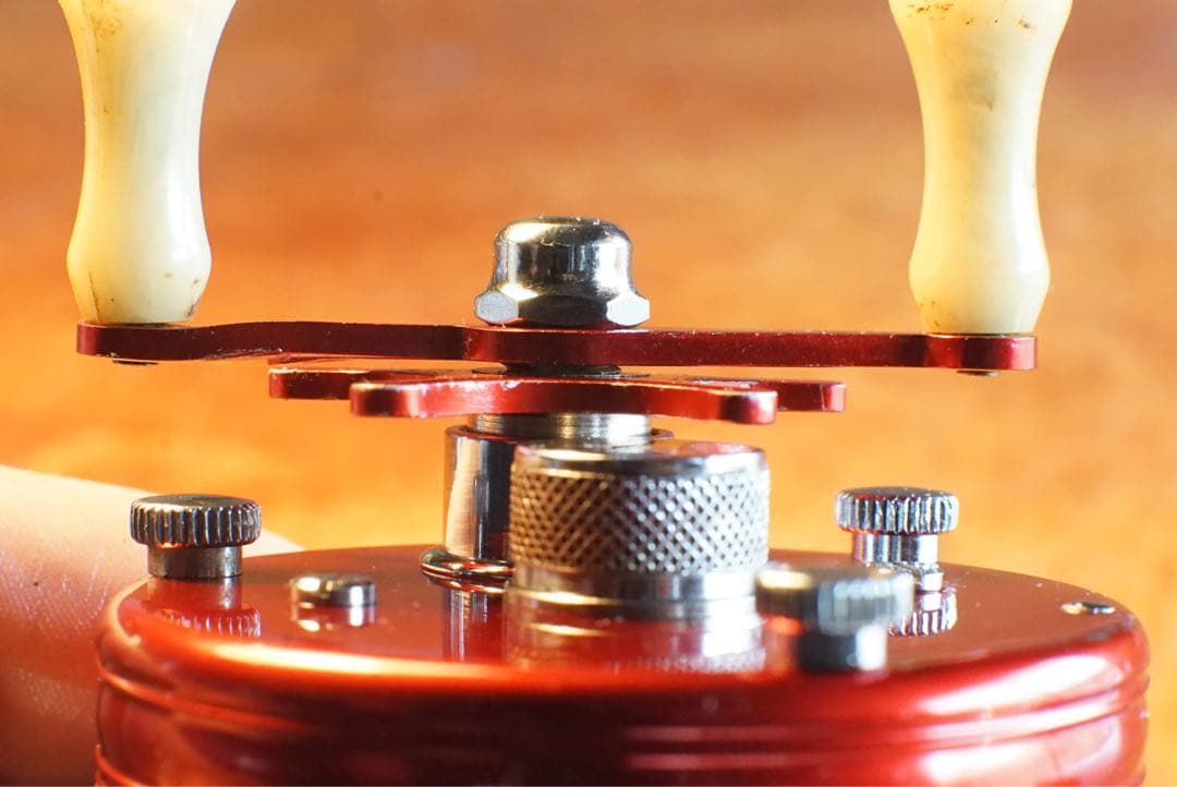 ABU アンバサダー 5000 メンテ済 フレーム修正済