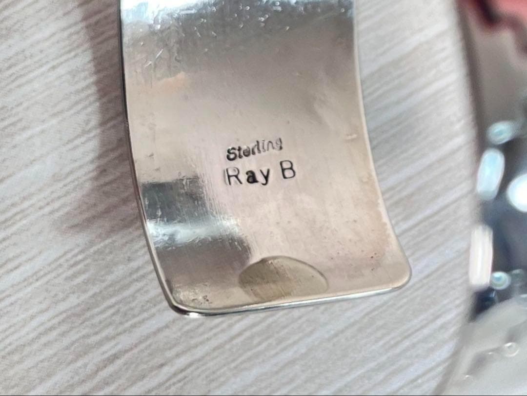 【美品】ナバホ インディアンジュエリー　バングル　インレイ　ベアパウ　Ray B