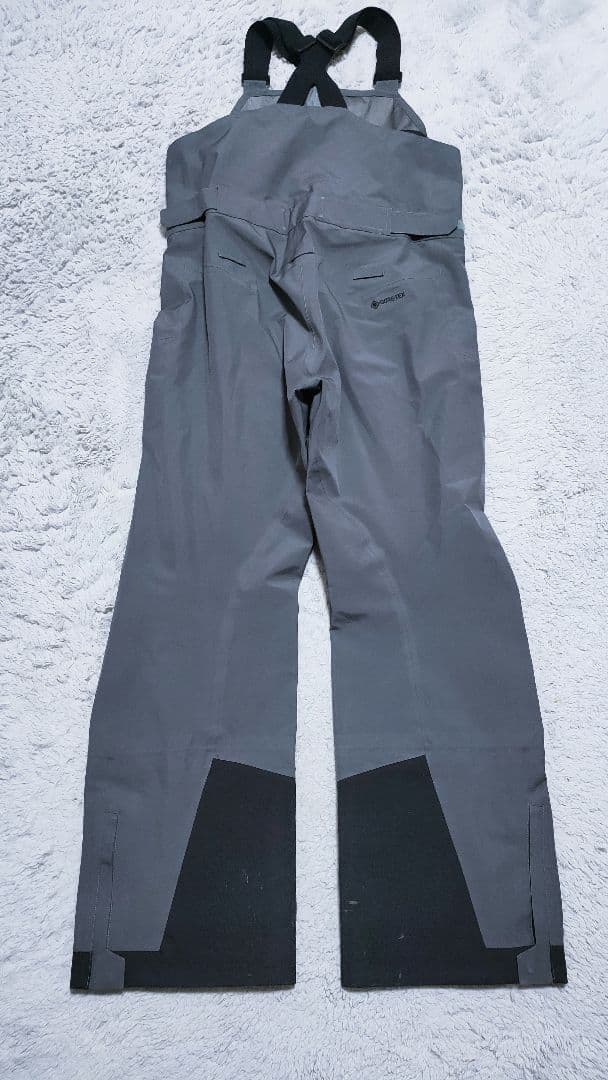 ✨定価半額以下✨《GOLDWIN ゴールドウイン》ゴアテックス3Lジャケット上下