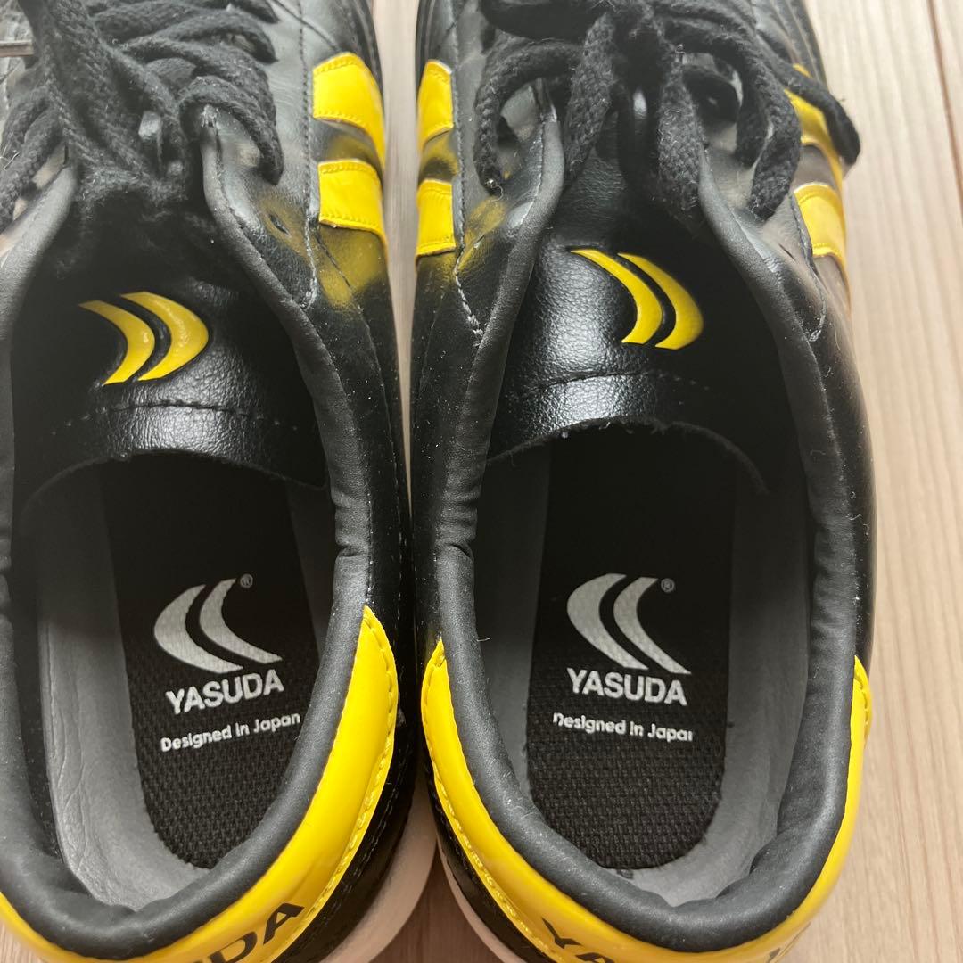 ヤスダ　トレーニンシューズ26㎝