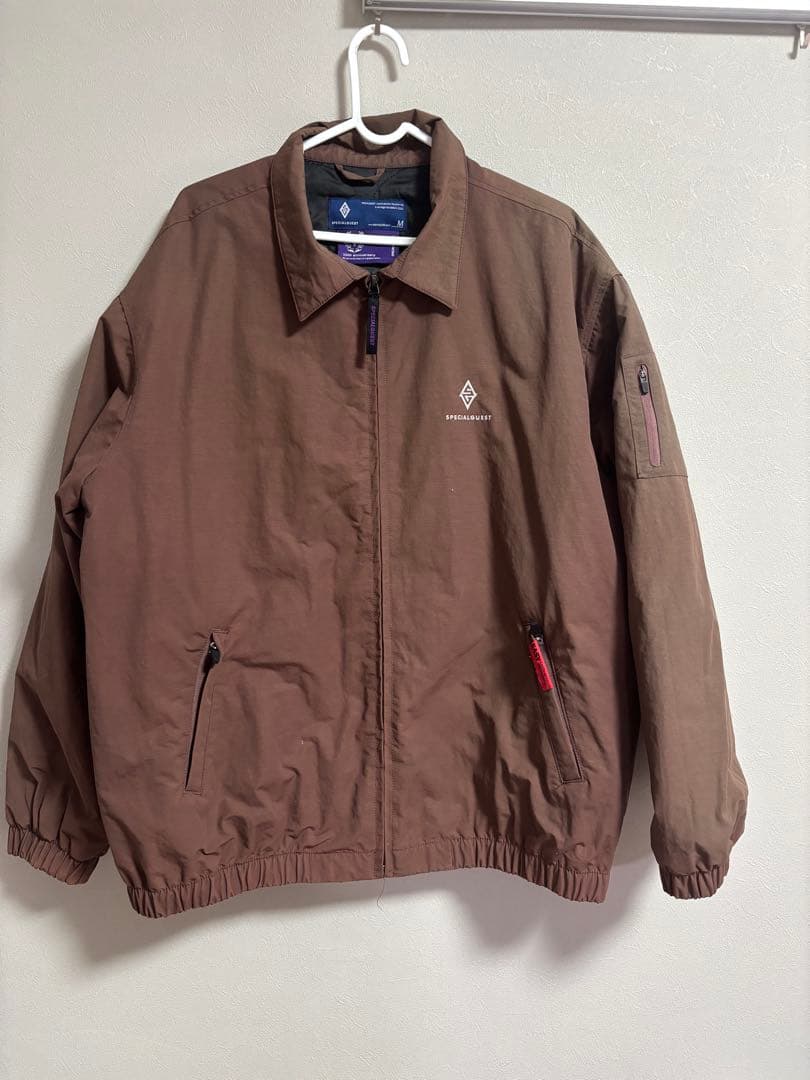 スペシャルゲスト　セットアップ　スノーボードウェア