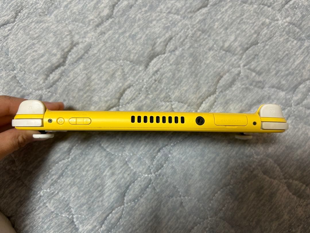 Nintendo Switch Lite イエロー 本体のみ