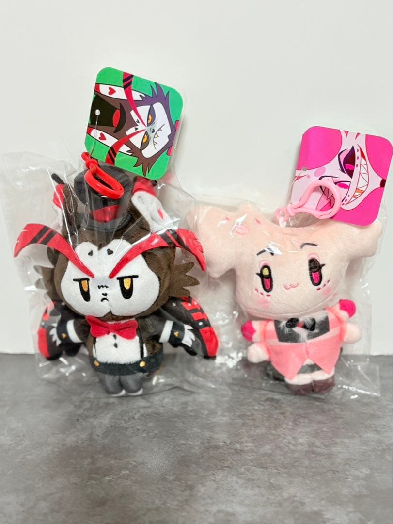 レア　ハズビンホテル　おすわりマスコット　エンジェル　ハスク　完売　ぬいぐるみ