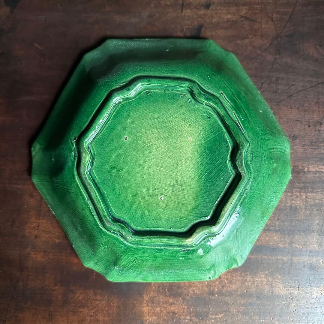 希少美品】清緑釉 六角陰刻龍図皿 飾り皿 清時代 中国美術 珉平焼