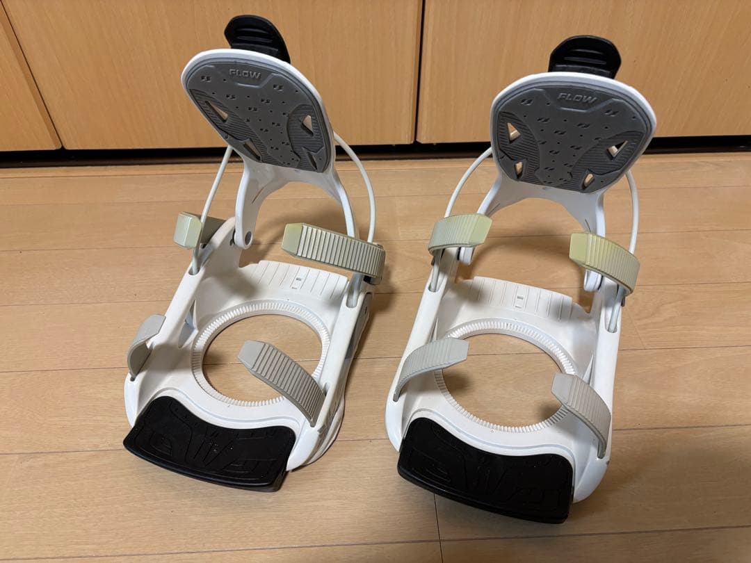 flow amp スノーボード ビンディング