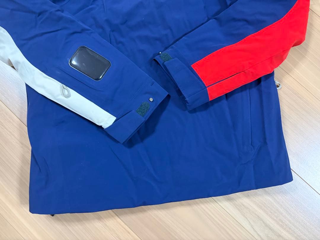 ★定価10万★お洒落　ゴールドウィン　スキーウエア 上下セットSAJ デモ技術選