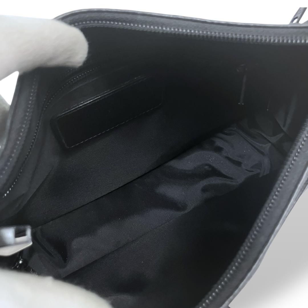 【極美品】HUNTING WORLD ショルダーバッグ　バチュークロス ブラック