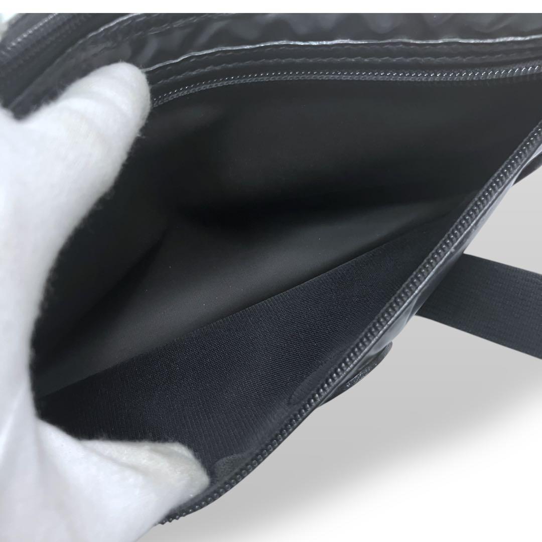 【極美品】HUNTING WORLD ショルダーバッグ　バチュークロス ブラック