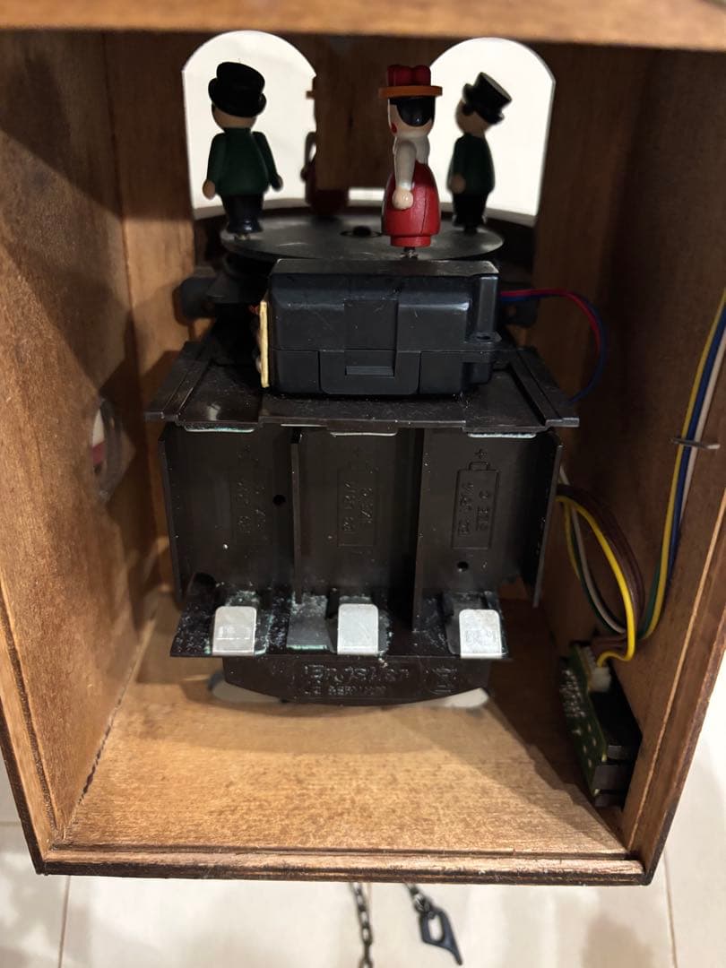 バーニーズ 　クォーツ式　鳩時計　森の時計山小屋クロック430-6QMT