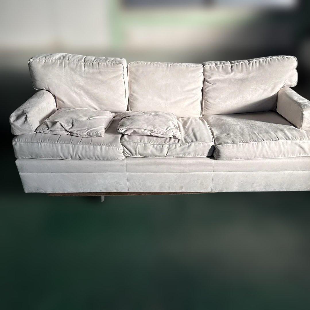 ★ 白い3人掛けソファー インテリア 家具 クッション付き 格安