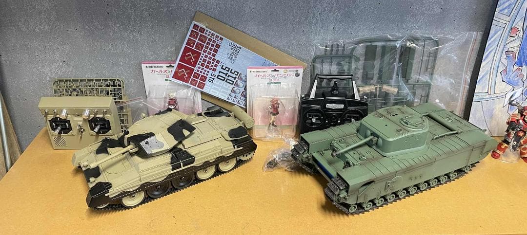 1/16 英国陸軍 WWII 戦車：クルセイダーMkIIIとチャーチルMKVII