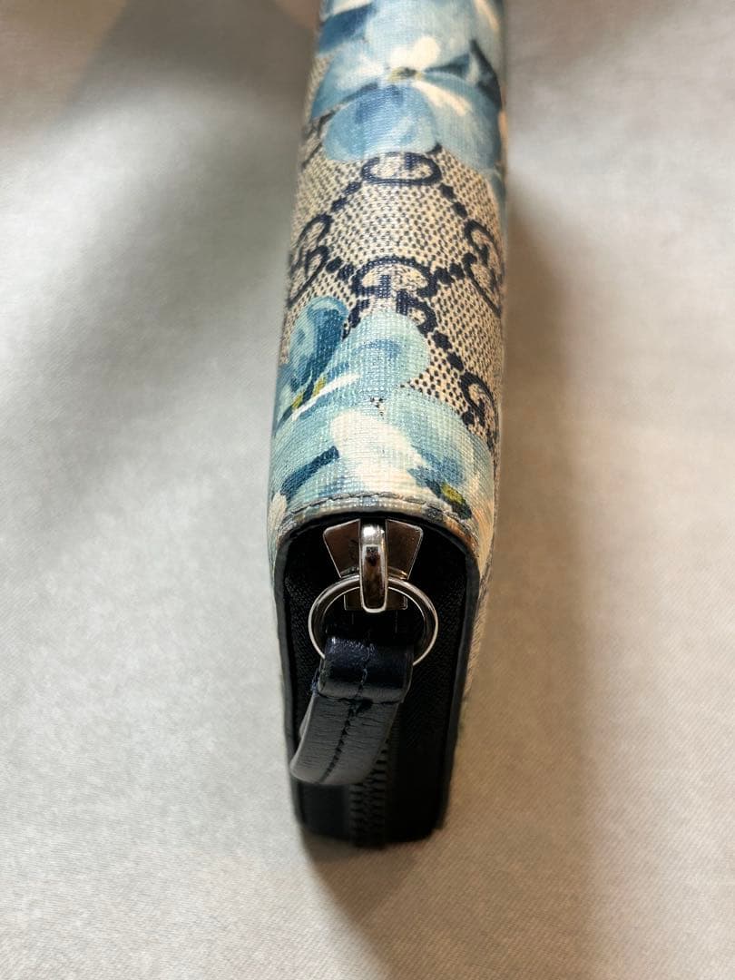 GUCCI グッチ　長財布　GGブルームス　ラウンドファスナー