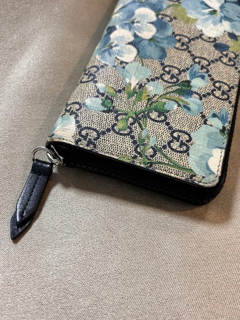GUCCI グッチ　長財布　GGブルームス　ラウンドファスナー