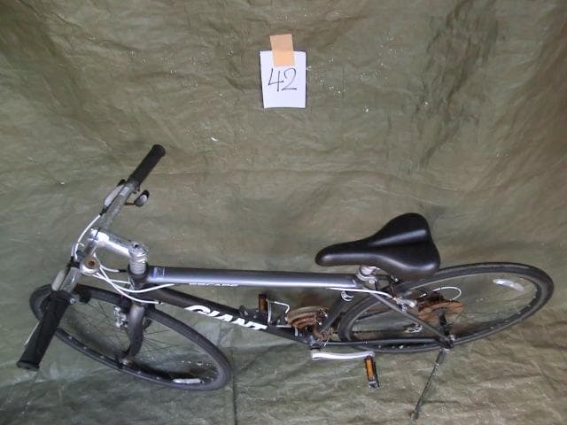 42：GIANT ESCAPE クロスバイク　ジャンク　引取限定：埼玉県所沢市