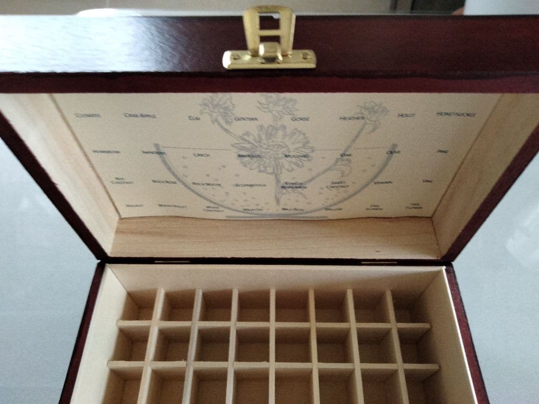 makoooフラワーエッセンス40本フルセット専用木箱ヒーリングハーブス社