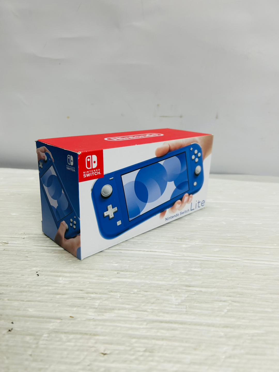★未使用品★極美品Nintendo Switch Lite ブルー