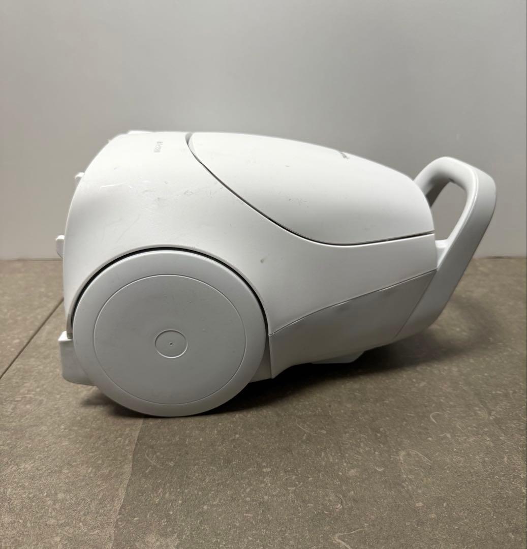 パナソニック◇紙パック式キャニスター掃除機 MC-PJ240G-W ホワイト