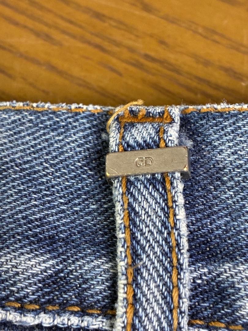 【DIOR HOMME】ヴィンテージ ダメージスリム デニムパンツ