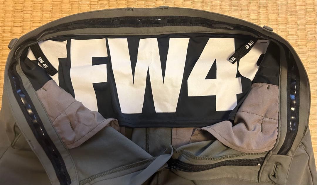 【テン】TFW49 メンズゴルフパンツ サイズ3（M）カーキ