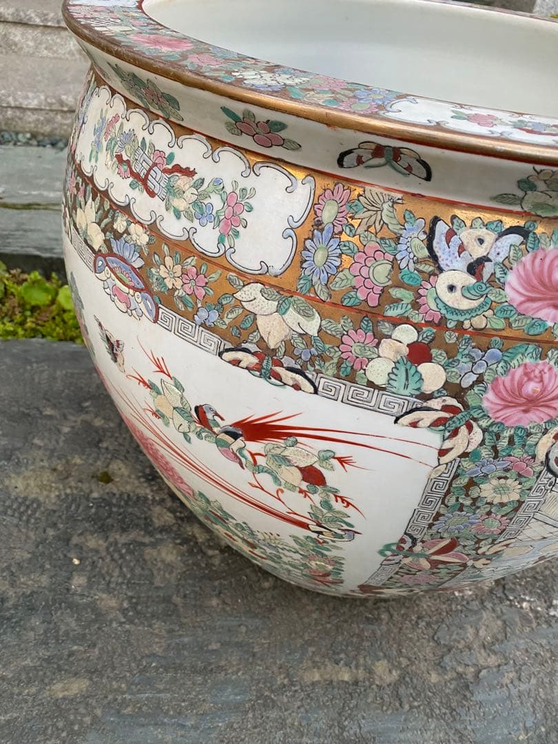 乾隆年製　水鉢　大型　睡蓮鉢　中国　金魚鉢　壺　骨董