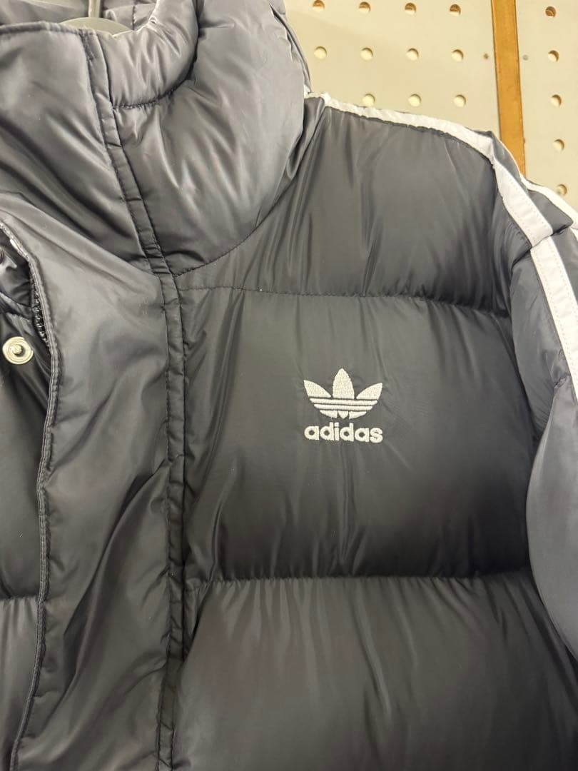 アディダス　ダウン　ロング　ロゴ　HI4658 ロングダウン