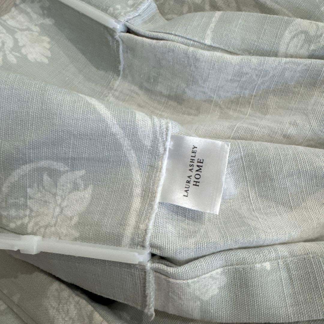 美品　ローラアシュレイ　二つ山　オーダーカーテン　ブルー