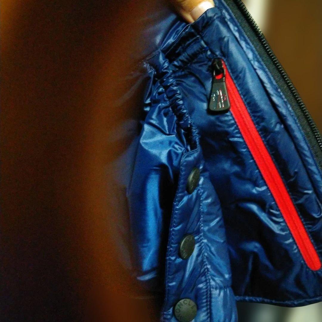 モンクレールグルノーブル ダウンジャケット