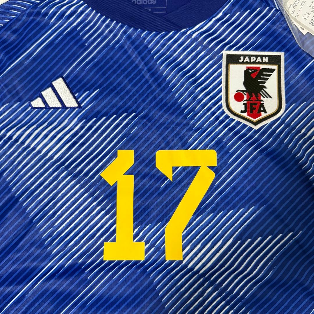 新品未使用タグ付】サッカー日本代表 ユニフォーム 田中碧 17番 リーズ