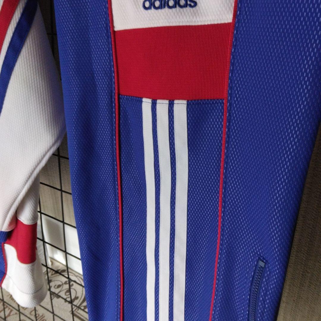 adidas90年代のトレーニングスーツ上下セット（L 相当):美品の通販はau