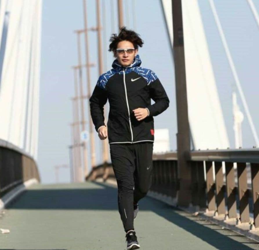 【新品未使用】スワンズ　エアレスコア　偏光サングラス　黒