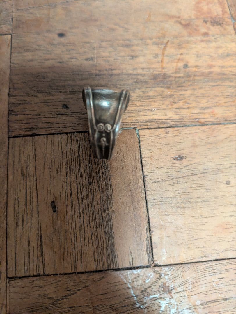 マルタンマルジェラ アーティザナル 010 銀スプーンリング サイズ感19号