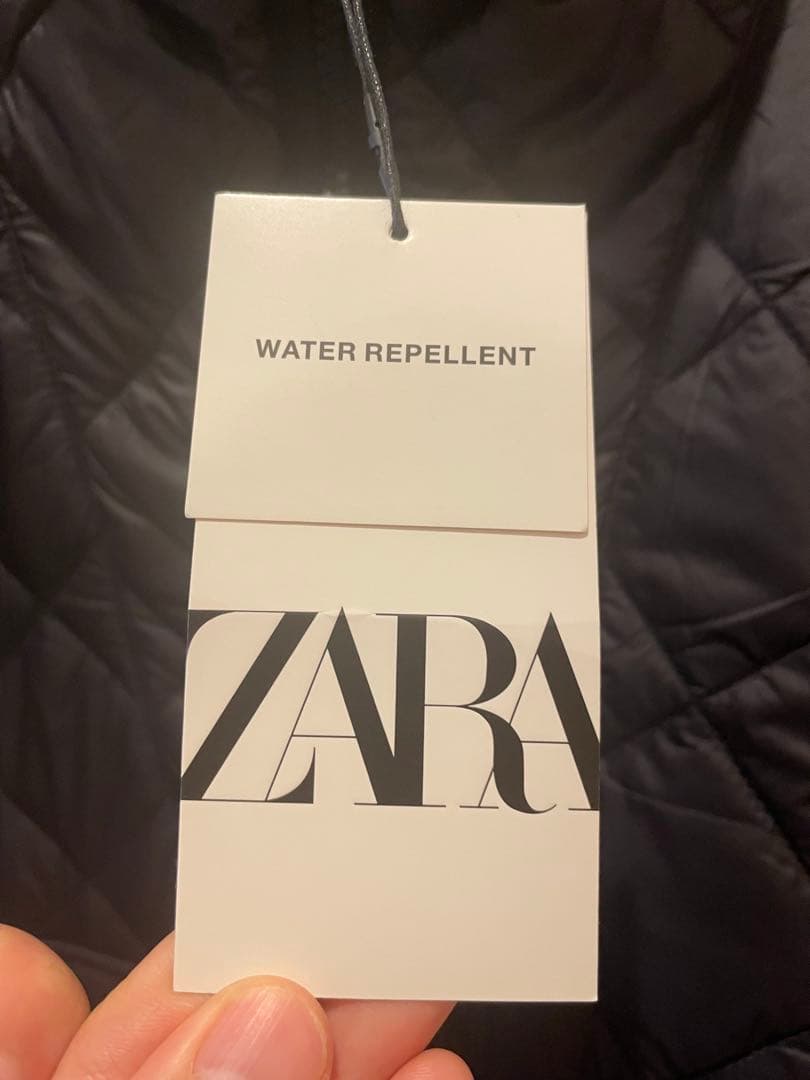 【新品未使用】ZARA 撥水性 ブラック キルティングポンチョ