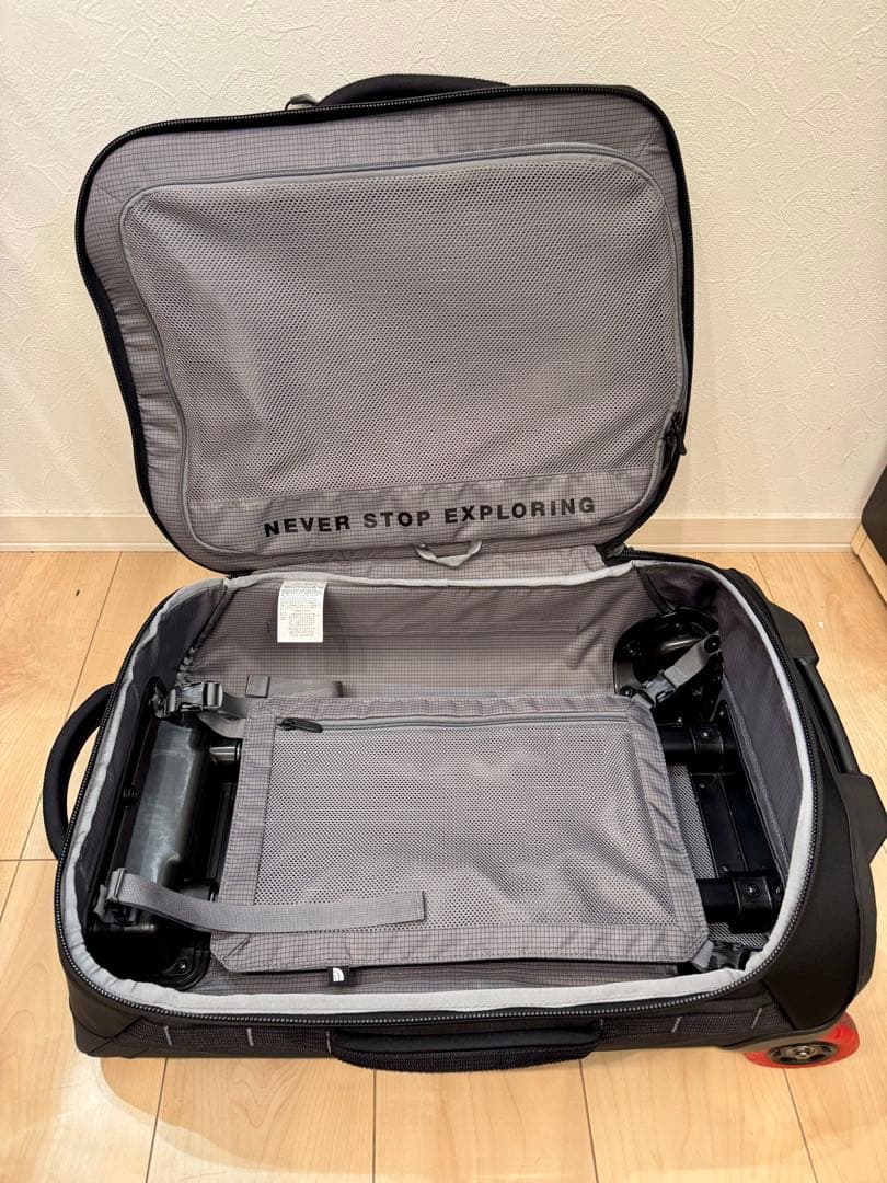 ザノースフェイス THE NORTH FACE キャリーケース 22\" ブラック