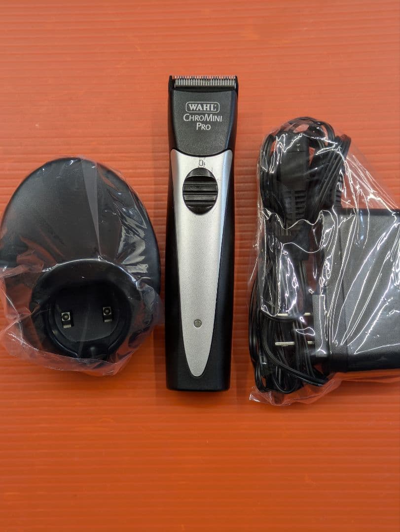 [中古再生品]WAHLクロミニ充電器セット 未使用刃　トリマーバリカン