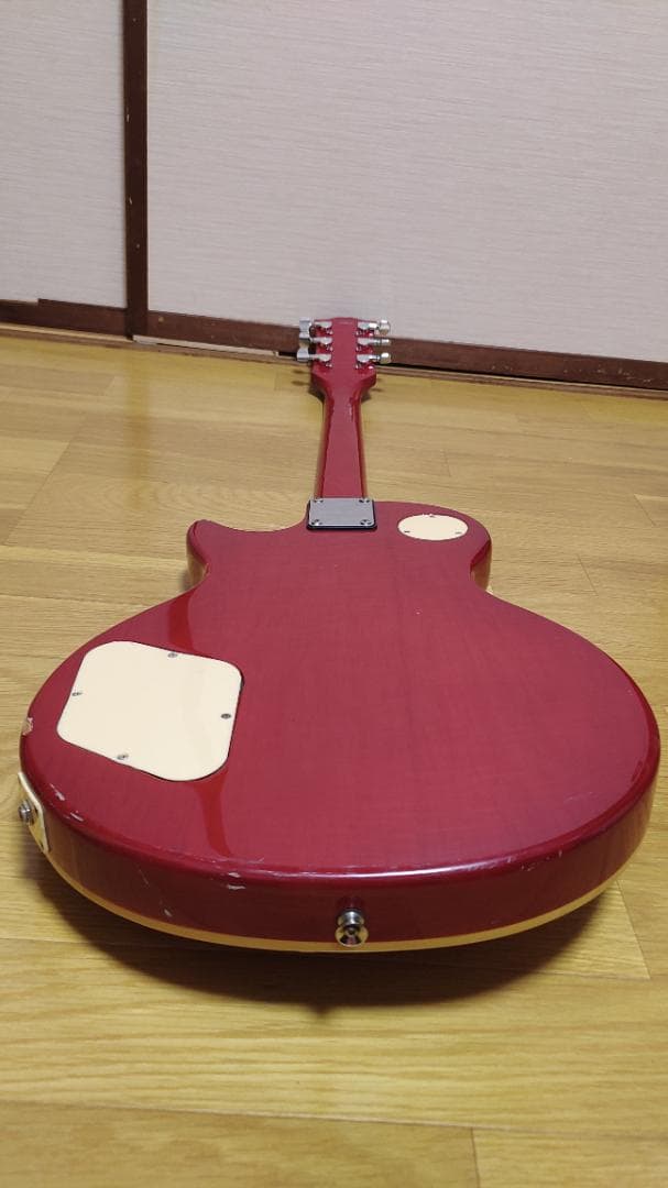 Maestro by Gibson LesPaul (ケース付き)