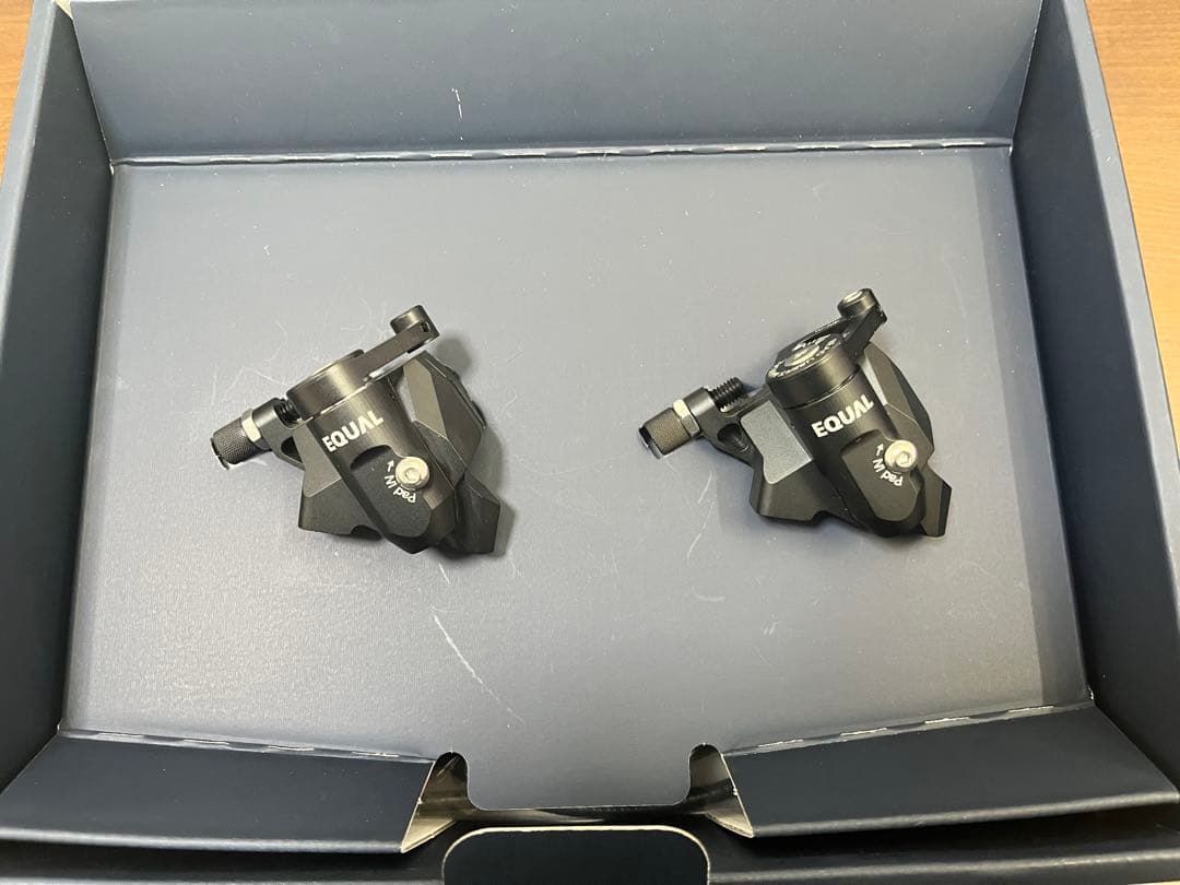 グロータック equal 機械式ディスクブレーキキャリパー（フラットマウント）