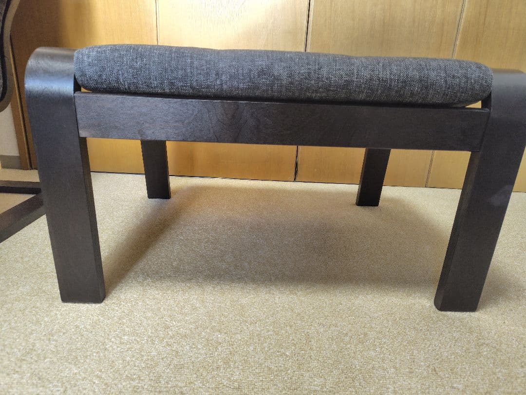 POANG ポエング オッドマン付 1人掛けソファ　1人掛けチェア