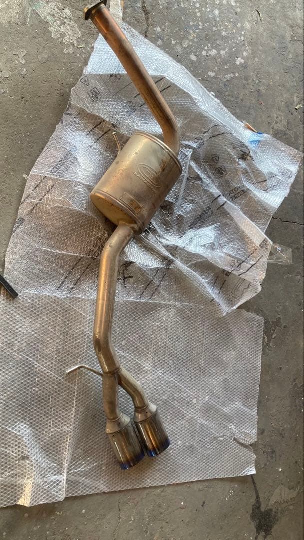 GANADOR 80 エスクァイア ノア ヴォクシー　マフラー