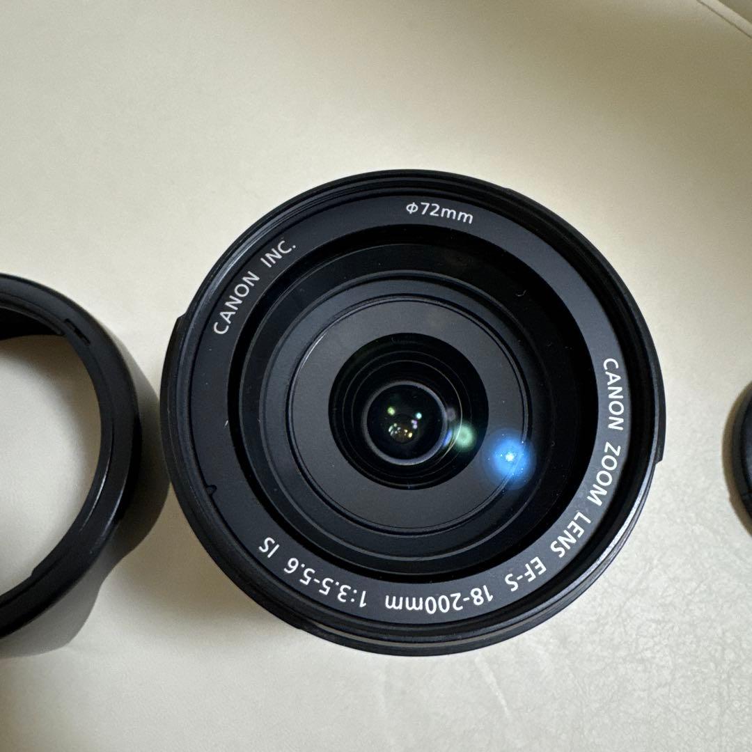 Canon EF-S 18-200mm レンズ