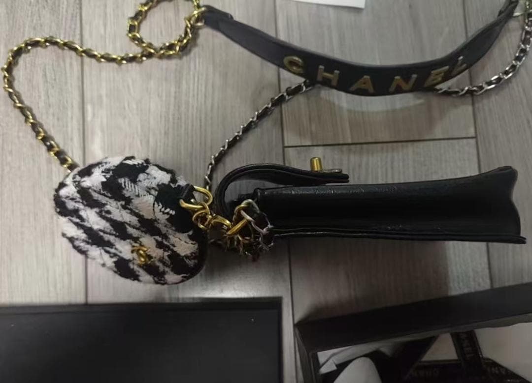 VIPスマホショルダーバッグ ブラック