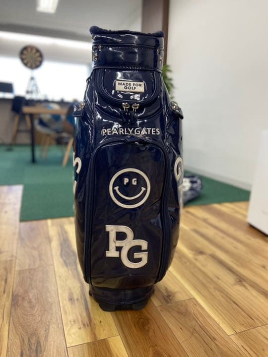 パーリーゲイツ　最新モデルキャディバッグ　エナメル