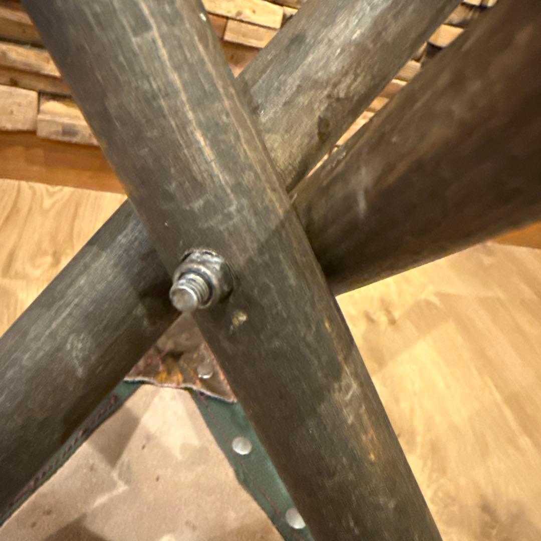 ビンテージハンティングチェアー　レザー　スタッズアウトドア　キャンプ　真鍮