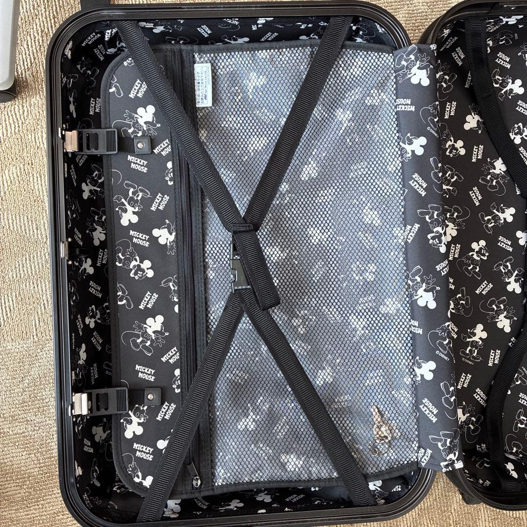 希少 美品 Disney ミッキー キャリーケース 鍵付 ハードケース 鍵付 黒