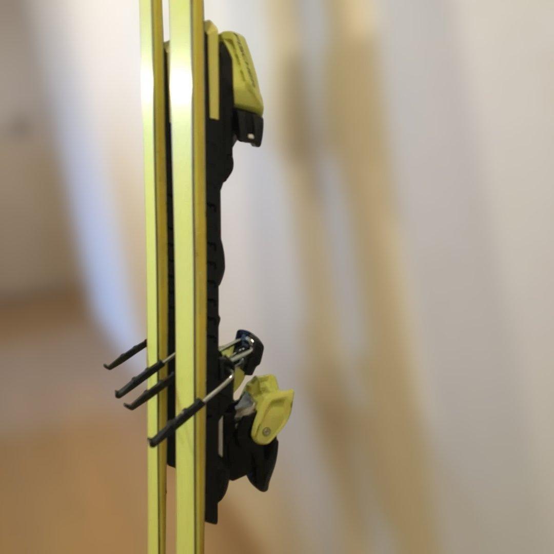 FISCHER RC4 C スキー板 黒/黄 バインディング付き