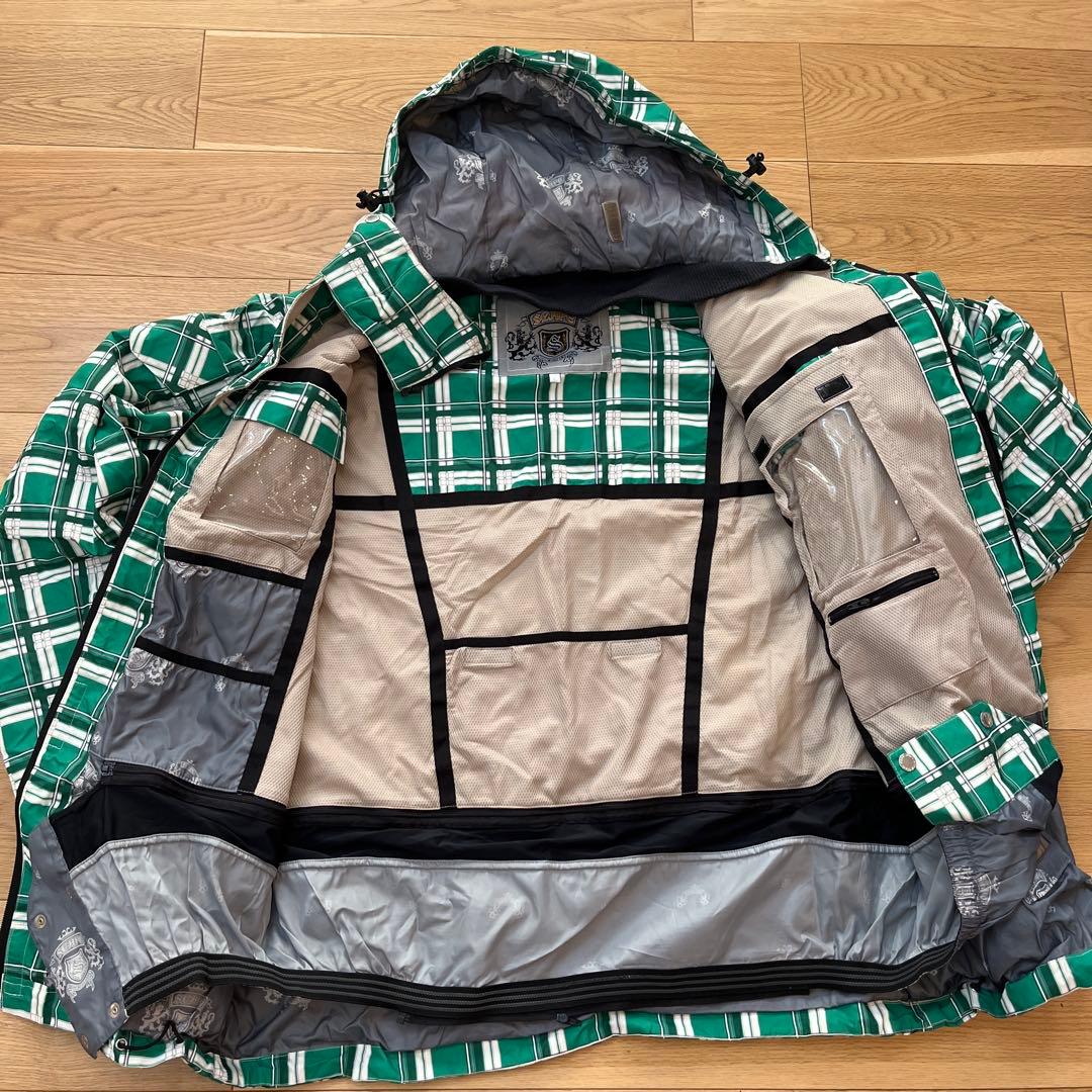 エスケープ　スノーボードウェア　チェック　サイズ