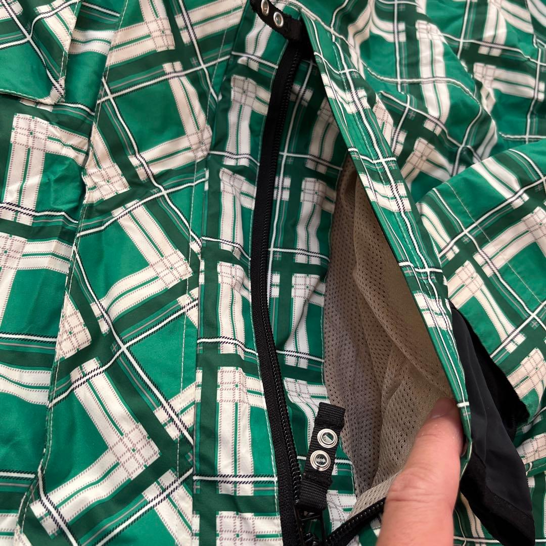 エスケープ　スノーボードウェア　チェック　サイズ