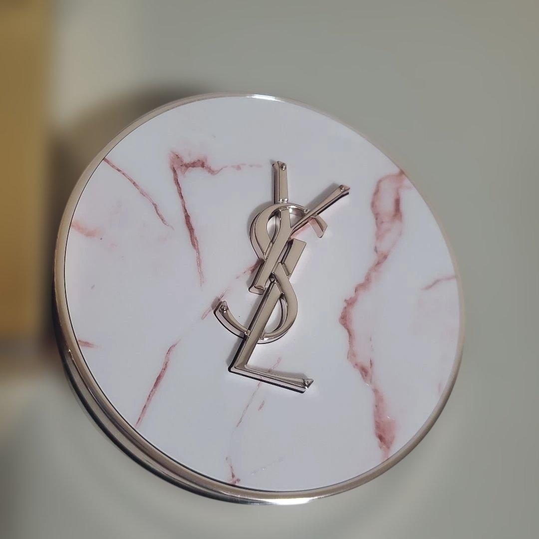 イヴサンローラン ラディアント タッチ グロウパクト B10 限定